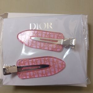 New in Bag Dior Pink GWP Acrylic & Metal Set of 2  Hair Clips
